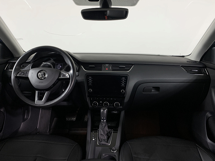 SKODA Octavia 1.8, 2020 года, Робот, Бронзовый