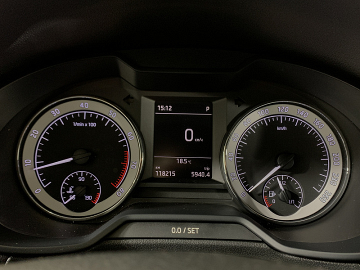 SKODA Octavia 1.4, 2016 года, Робот, БЕЖЕВЫЙ
