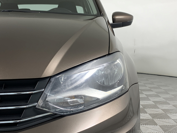 VOLKSWAGEN Polo 1.6, 2018 года, Автоматическая, КОРИЧНЕВЫЙ