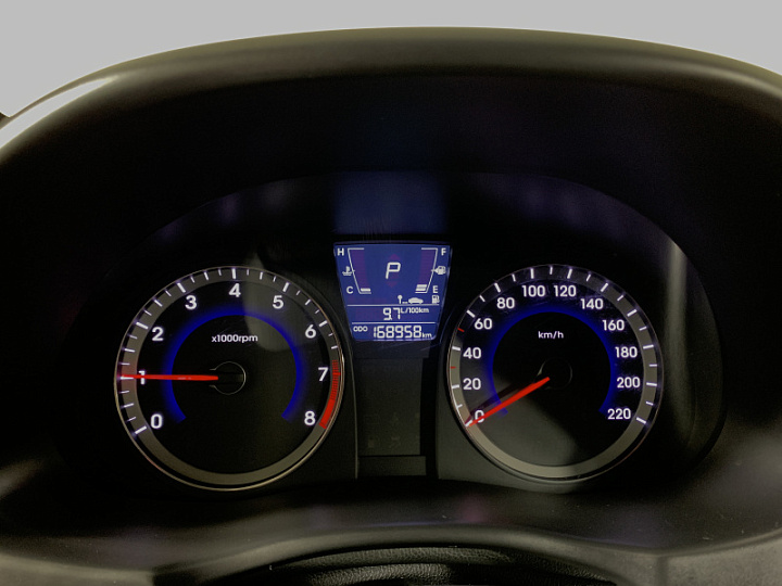 HYUNDAI Solaris 1.4, 2012 года, Автоматическая, ЧЕРНЫЙ