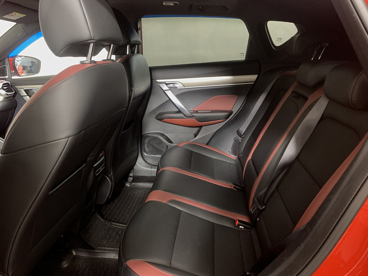 Geely Coolray 1.5, 2023 года, Робот, Красный
