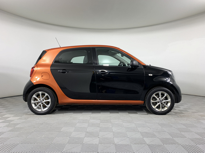 SMART Forfour 1, 2016 года, Робот, ЧЕРНЫЙ