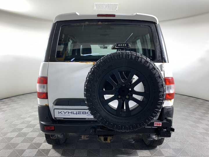 УАЗ Patriot 2.7, 2016 года, Механика, БЕЛЫЙ