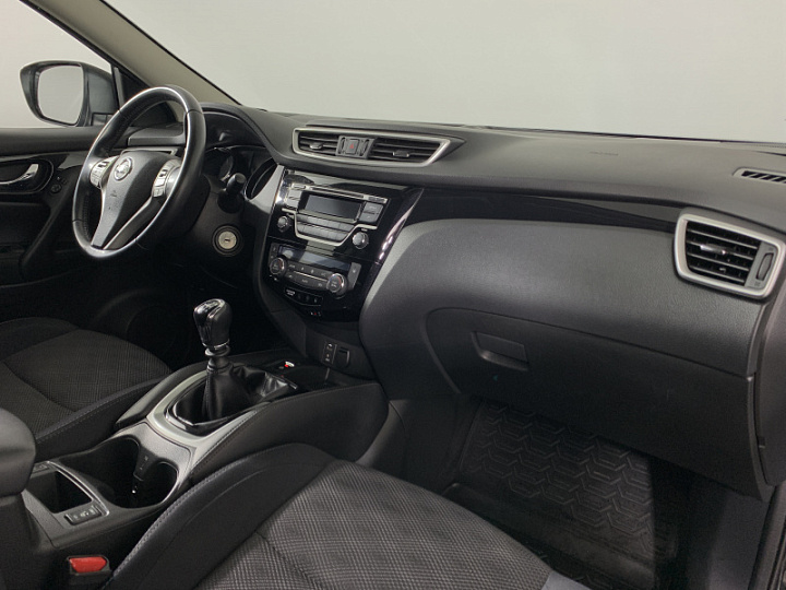 NISSAN Qashqai 2, 2015 года, Механика, ЧЕРНЫЙ