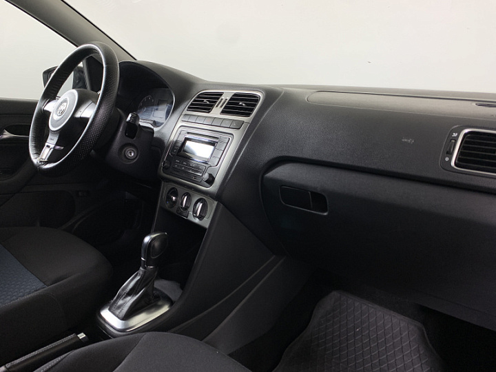 VOLKSWAGEN Polo 1.6, 2013 года, Автоматическая, ЧЕРНЫЙ