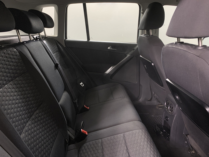 VOLKSWAGEN Tiguan 2, 2009 года, Автоматическая, Серебристый