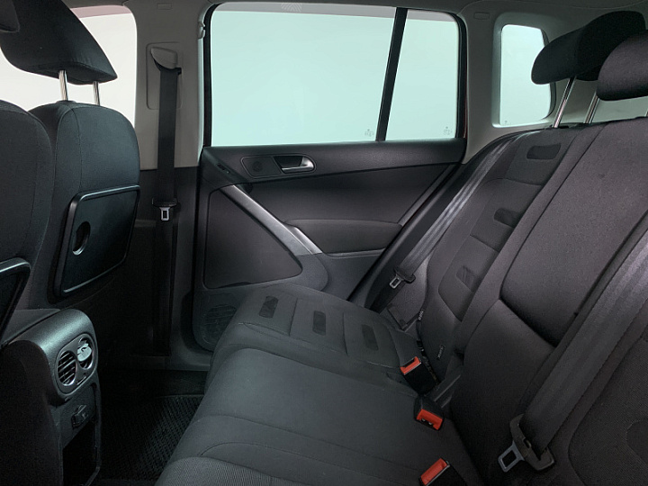 VOLKSWAGEN Tiguan 2, 2009 года, Автоматическая, ВИШНЕВО-КРАСНЫЙ