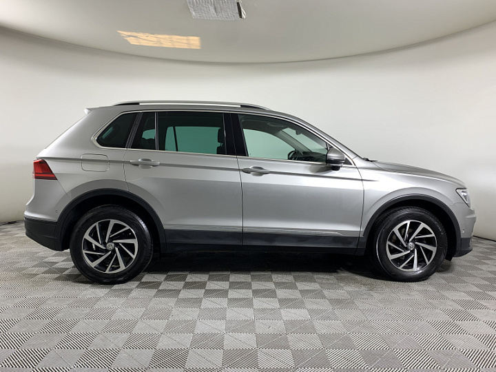 VOLKSWAGEN Tiguan 1.4, 2018 года, Робот, Серебристый