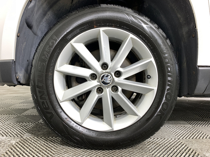 SKODA Yeti 1.8, 2015 года, Робот, БЕЛЫЙ