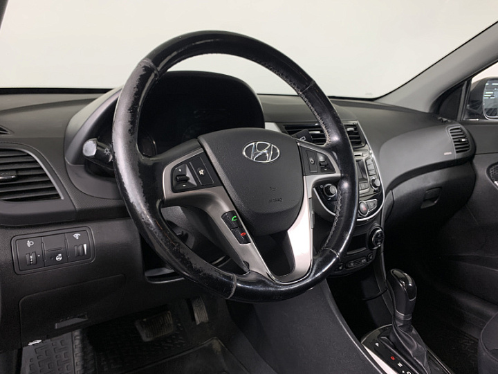 HYUNDAI Solaris 1.6, 2015 года, Автоматическая, ТЕМНО-СЕРЫЙ