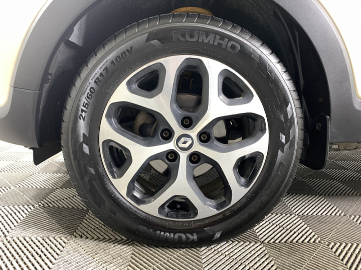 Renault Kaptur 1.6, 2019 года, Вариатор, Бежевый