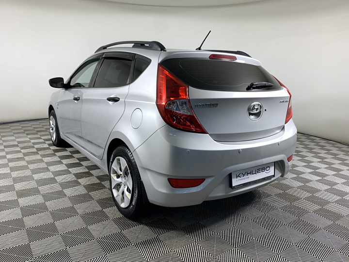 HYUNDAI Solaris 1.6, 2012 года, Автоматическая, Серебристый