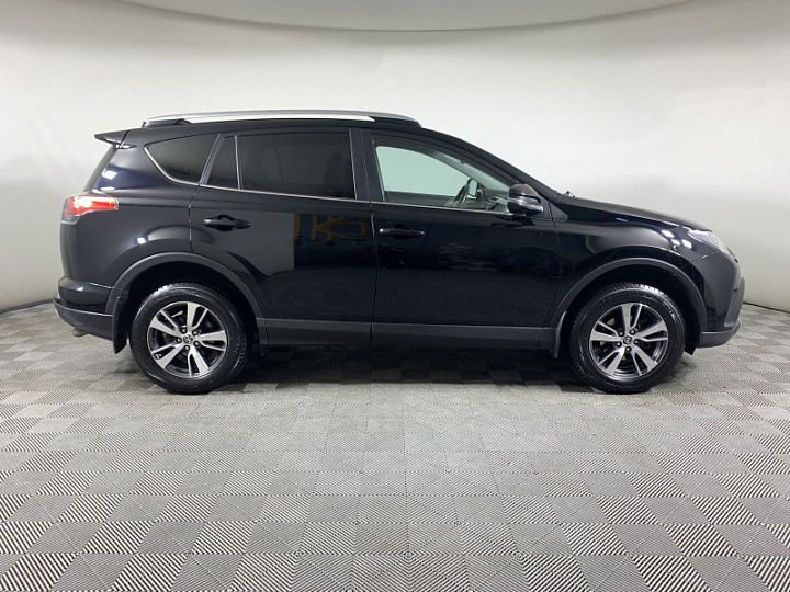 Toyota RAV4 2.5, 2017 года, Автоматическая, Черный