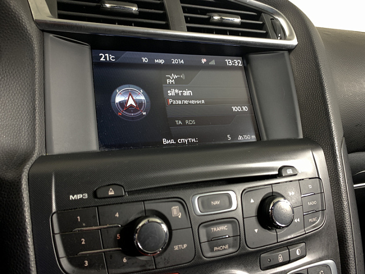 CITROEN DS4 1.6, 2013 года, Автоматическая, ЧЕРНЫЙ