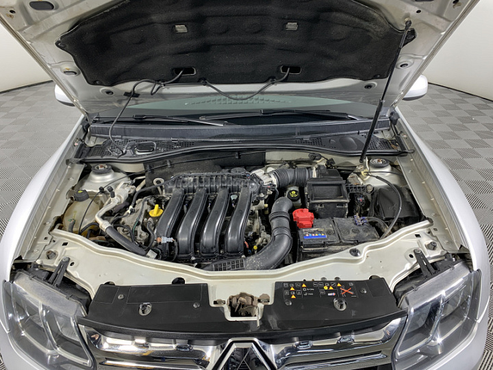 RENAULT Duster 2, 2018 года, Автоматическая, Серебристо-желтый