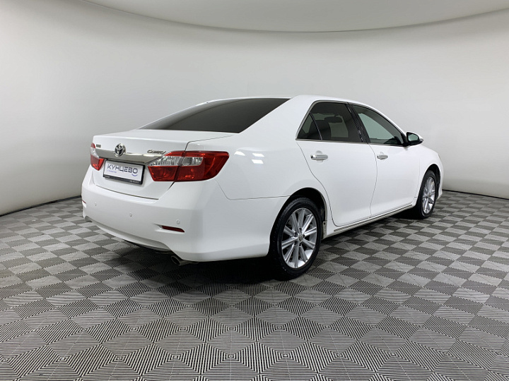 TOYOTA Camry 2.5, 2014 года, Автоматическая, БЕЛЫЙ