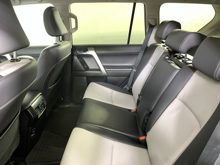 TOYOTA Land Cruiser Prado 4, 2013 года, Автоматическая, ЧЕРНЫЙ