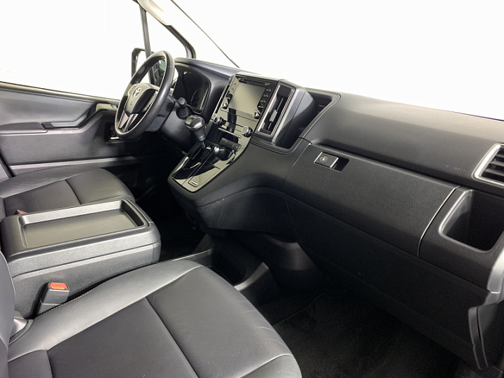 Toyota HiAce 2.8, 2020 года, Автоматическая, Черный