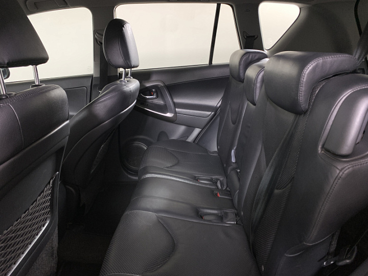 TOYOTA RAV4 2, 2011 года, Вариатор, БЕЖЕВЫЙ