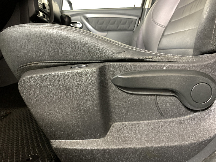 RENAULT Duster 1.5, 2018 года, Механика, Темно-Коричневый