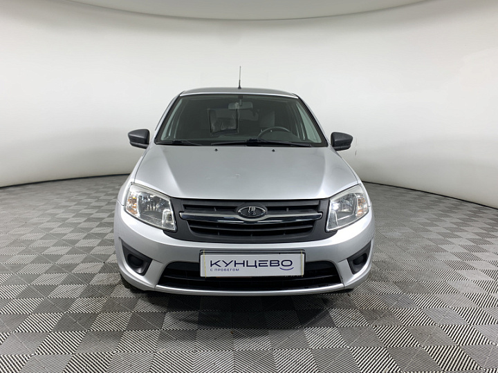 Lada Granta 1.6, 2017 года, Механика, Серебристый