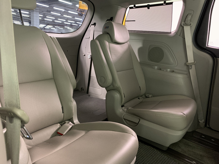KIA Carnival 2.2, 2017 года, Автоматическая, ЧЕРНЫЙ