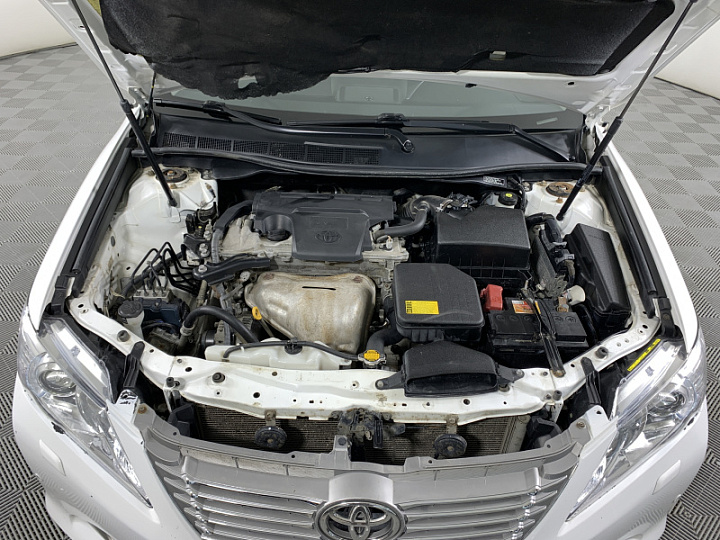 TOYOTA Camry 2.5, 2013 года, Автоматическая, БЕЛЫЙ