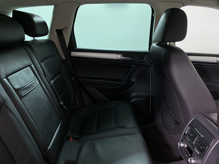 VOLKSWAGEN Touareg 3, 2018 года, Автоматическая, БЕЛЫЙ