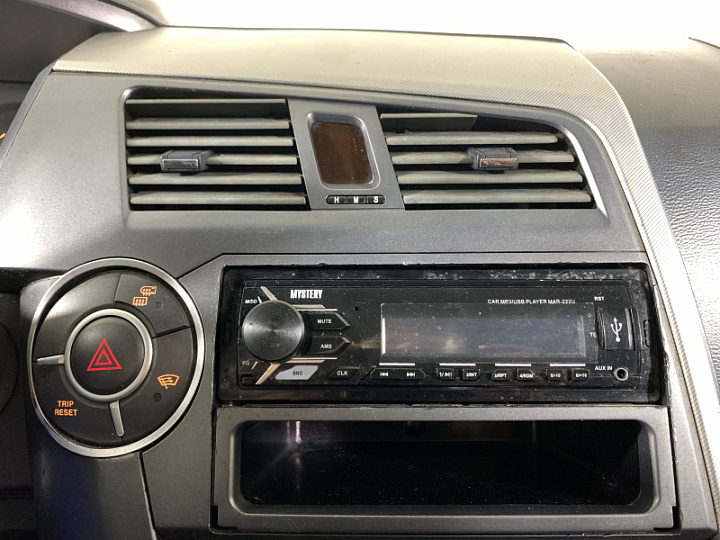 SsangYong Kyron 2, 2013 года, Автоматическая, Серебристый