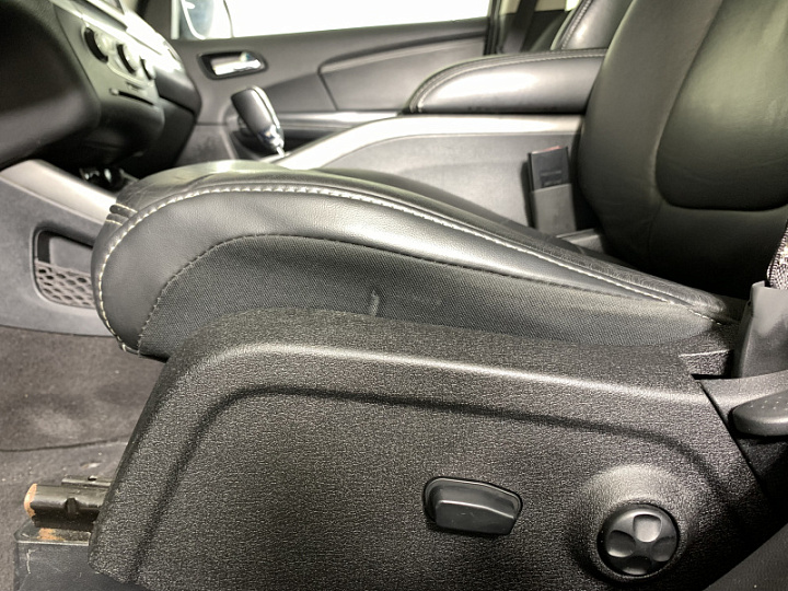 Fiat Freemont 2.4, 2013 года, Автоматическая, Черный