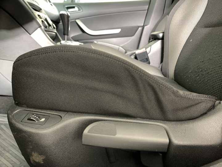 Peugeot 308 1.6, 2009 года, Автоматическая, Серый