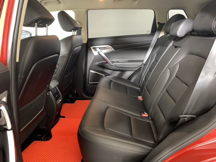 Geely Atlas 2.4, 2019 года, Автоматическая, Красный