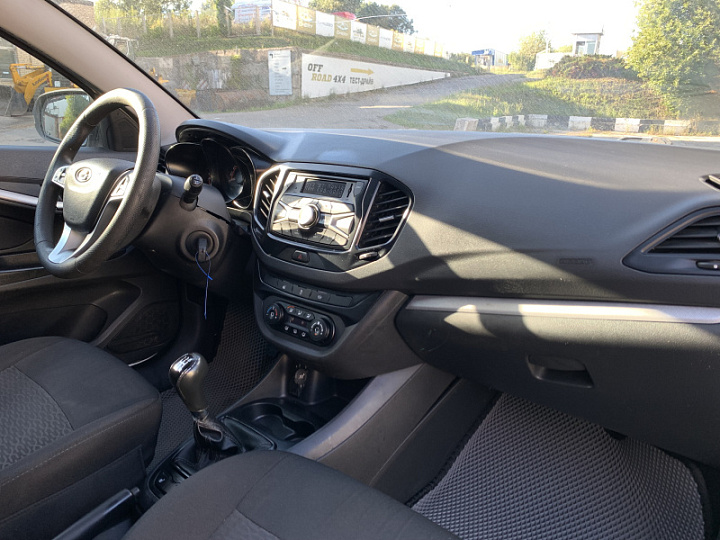LADA (ВАЗ) Vesta 1.6, 2019 года, Механика, Белый
