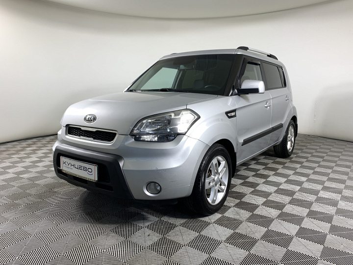 KIA Soul 1.6, 2010 года, Автоматическая, Серебристый