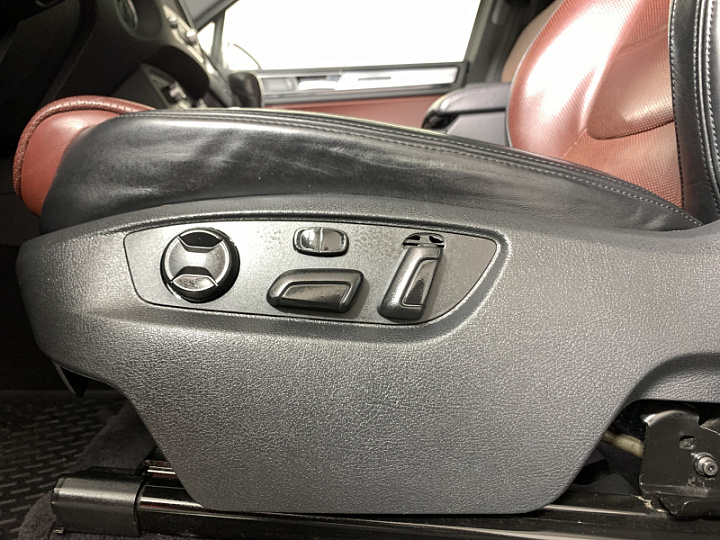 VOLKSWAGEN Touareg 3, 2018 года, Автоматическая, БЕЛЫЙ