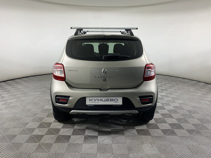 Renault Sandero 1.6, 2016 года, Механика, Бежевый
