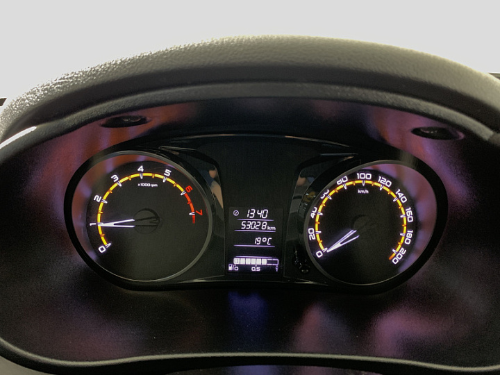 Lada Granta 1.6, 2023 года, Механика, БЕЛЫЙ