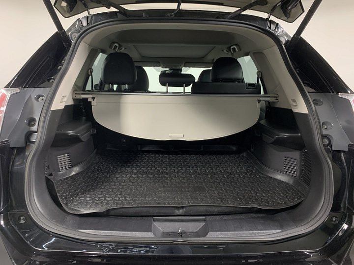 NISSAN X-Trail 2.5, 2017 года, Вариатор, ЧЕРНЫЙ