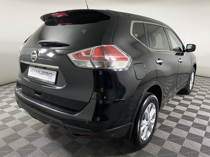NISSAN X-Trail 2.5, 2015 года, Вариатор, ЧЕРНЫЙ