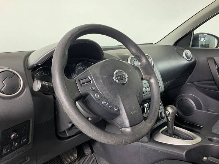 NISSAN Qashqai 1.6, 2013 года, Вариатор, Серебристый