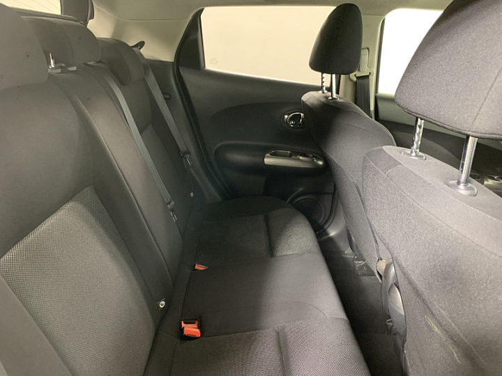 NISSAN Juke 1.6, 2013 года, Вариатор, БЕЛЫЙ
