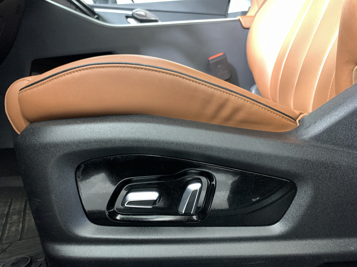 OMODA C5 1.5, 2022 года, Вариатор, Черно-Серый