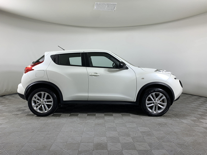NISSAN Juke 1.6, 2014 года, Вариатор, БЕЛЫЙ