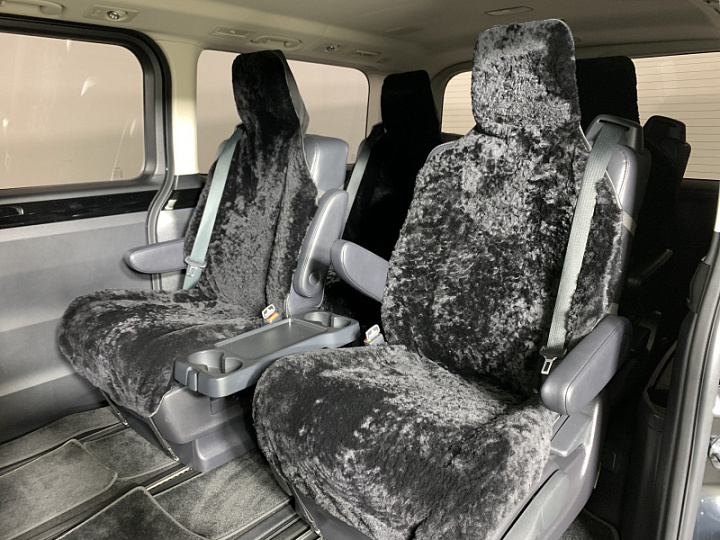 TOYOTA HiAce 2.8, 2020 года, Автоматическая, ЧЕРНЫЙ