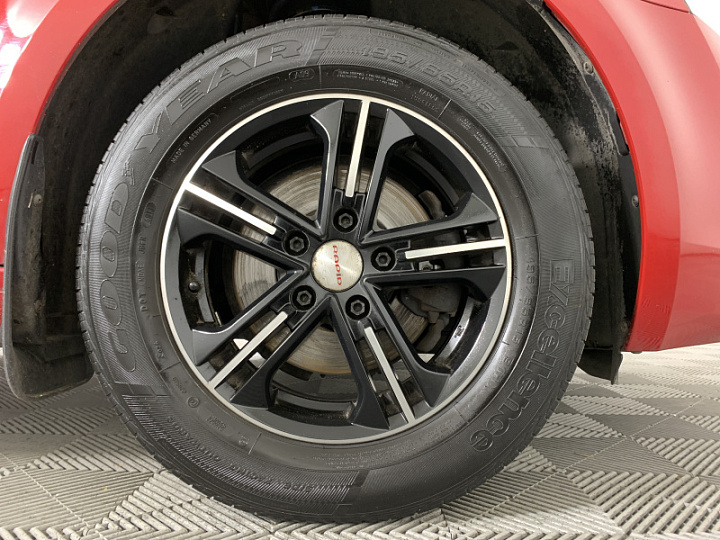 SKODA Octavia 1.2, 2014 года, Механика, КРАСНЫЙ