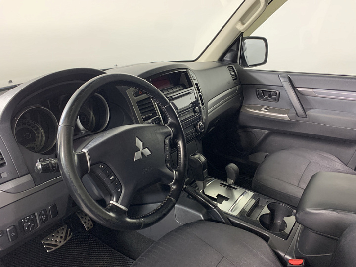 MITSUBISHI Pajero 3, 2015 года, Автоматическая, СЕРЫЙ