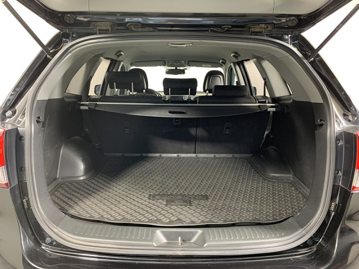 KIA Sorento 2.4, 2014 года, Автоматическая, ЧЕРНЫЙ