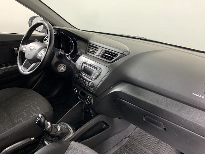 KIA Rio 1.6, 2013 года, Механика, Серебристый