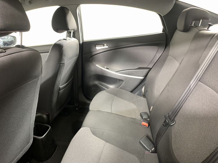 HYUNDAI Solaris 1.4, 2012 года, Автоматическая, ЧЕРНЫЙ