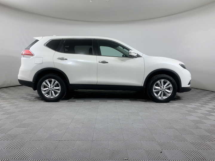 NISSAN X-Trail 1.6, 2017 года, Механика, БЕЛЫЙ